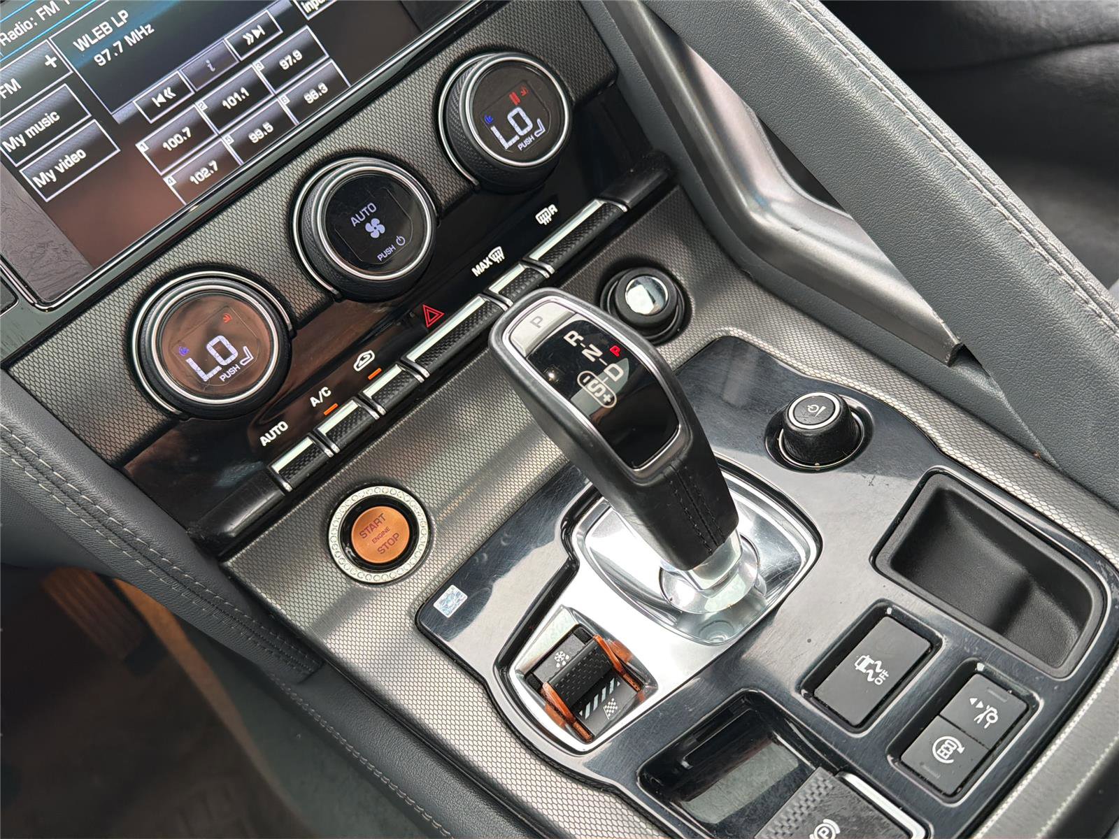 Used 2015 Jaguar F-TYPE S RWD image 16