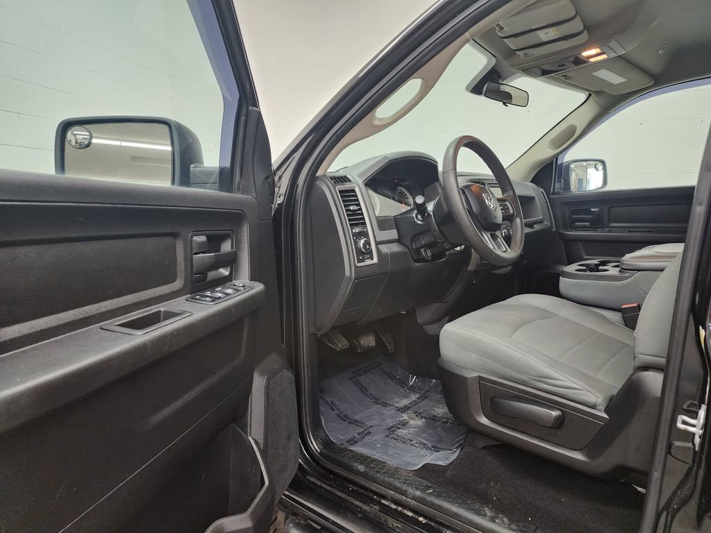 Used 2018 RAM 1500 Express w/ Express Value Package image 11