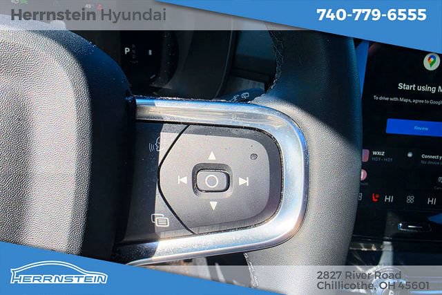 Used 2024 Volvo XC40 B5 Plus w/ Climate Package AWD/4WD image 22
