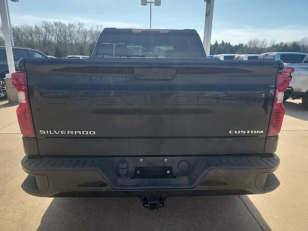 Used 2024 Chevrolet Silverado 1500 Custom image 4