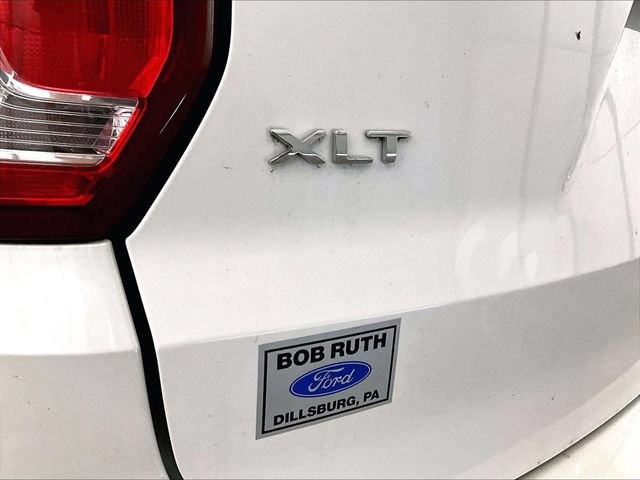 Used 2017 Ford Explorer XLT w/ Equipment Group 202A AWD/4WD image 14