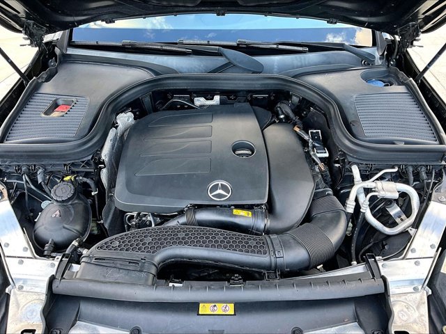 Certified 2021 Mercedes-Benz GLC 300 image 11