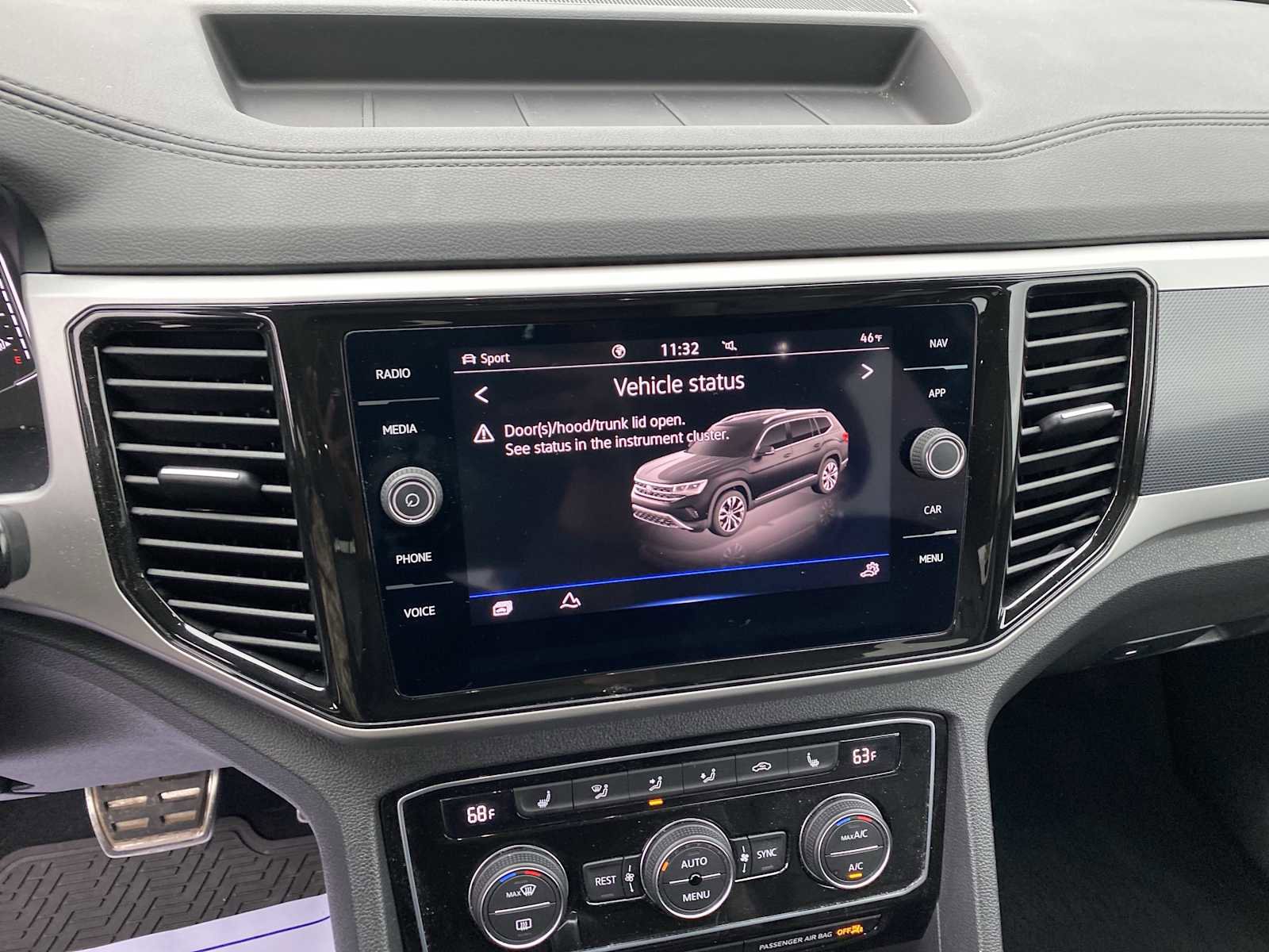 Used 2022 Volkswagen Atlas SEL Premium image 16