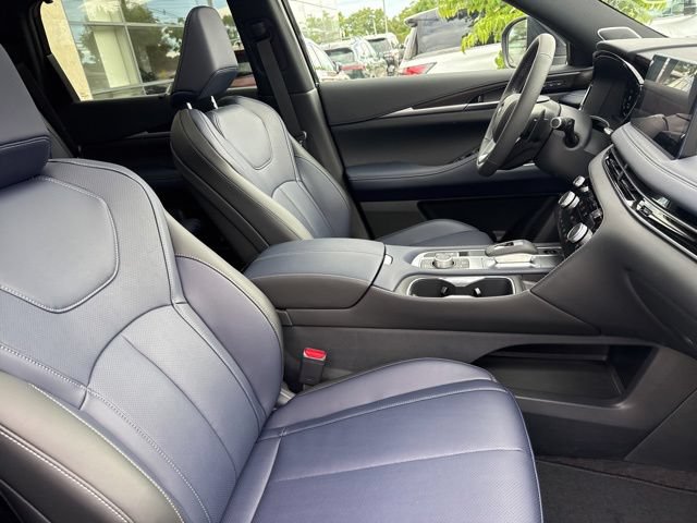 New 2026 INFINITI QX60 Sport w/ Dark Cargo Package AWD/4WD image 15