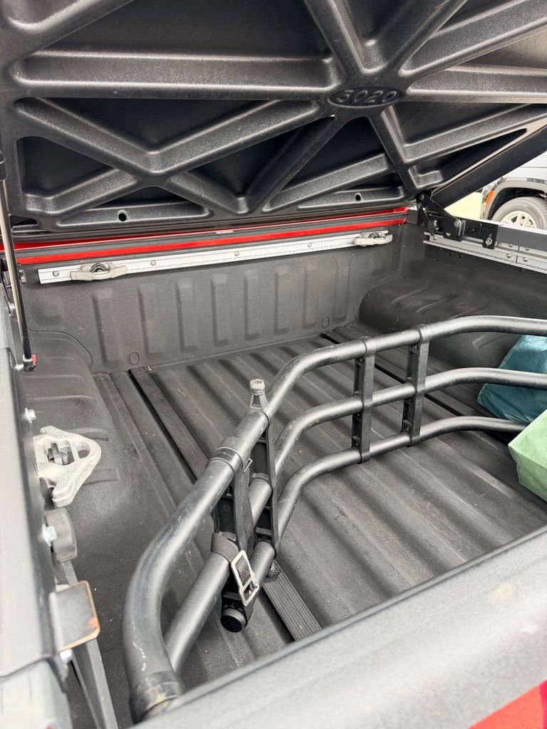 Used 2016 Nissan Frontier SV w/ SV Value Truck Package RWD image 9