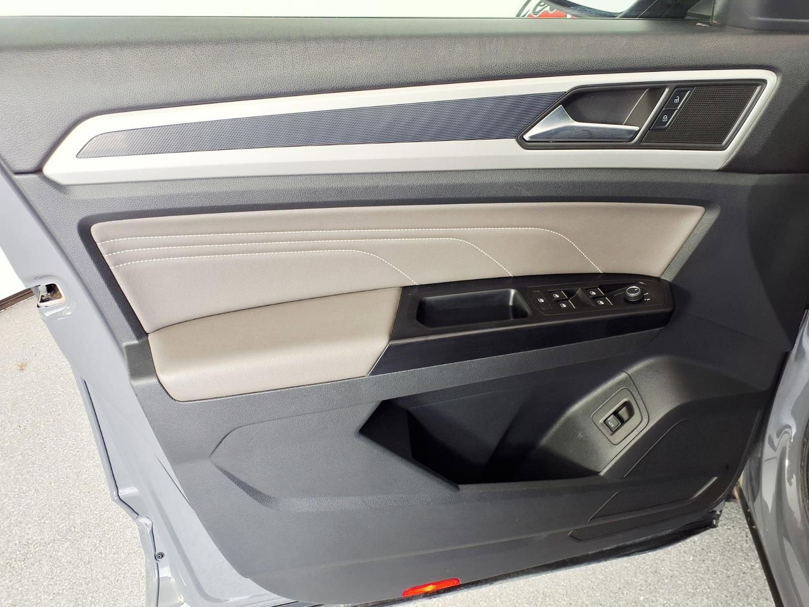 Used 2021 Volkswagen Atlas Cross Sport SEL R-Line w/ Cross Sport MDO Package image 14