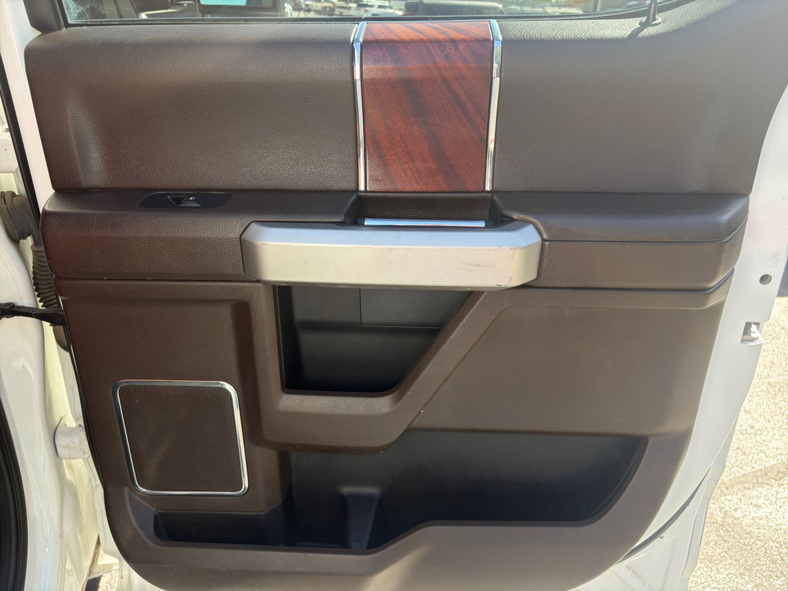 Used 2022 Ford F350 King Ranch w/ King Ranch Ultimate Package AWD/4WD image 30