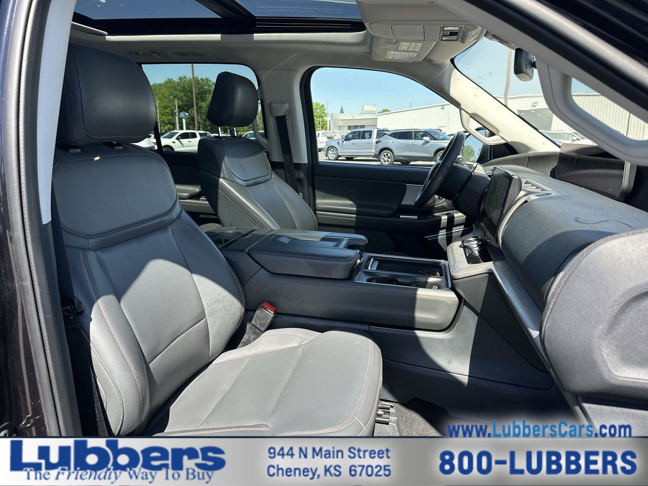 Used 2025 Ford Expedition Max Active AWD/4WD image 25