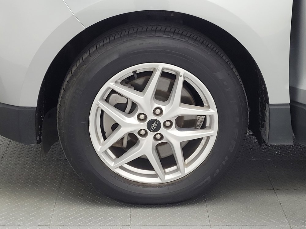 Used 2023 Ford Edge SEL image 31