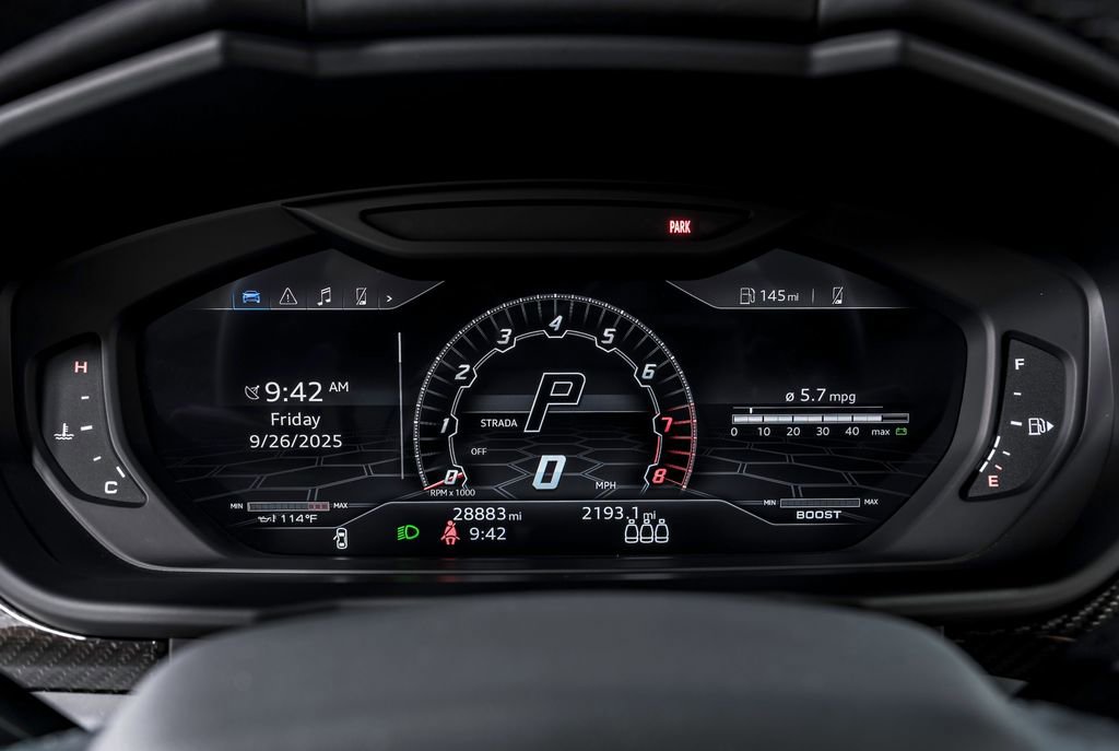 Used 2022 Lamborghini Urus image 16