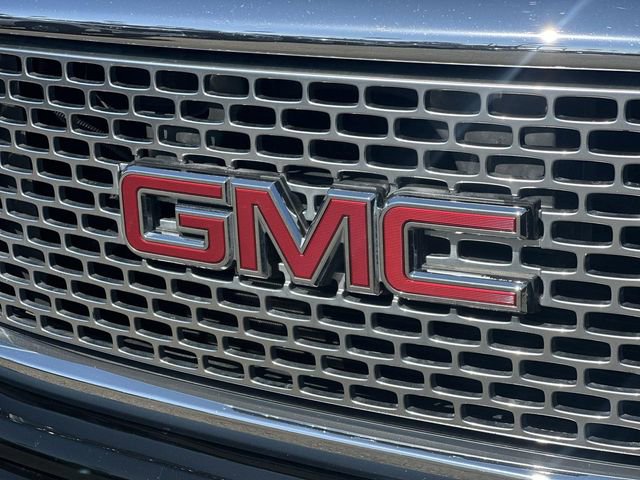 Used 2015 GMC Sierra 1500 Denali w/ Driver Alert Package image 28