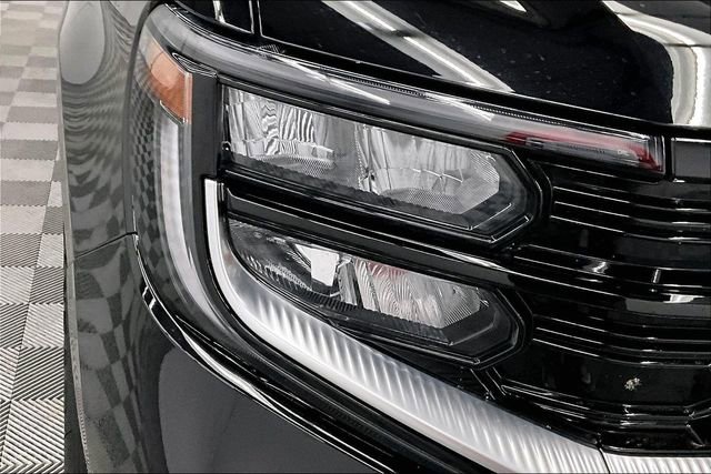 Used 2025 Ford Expedition Platinum image 36