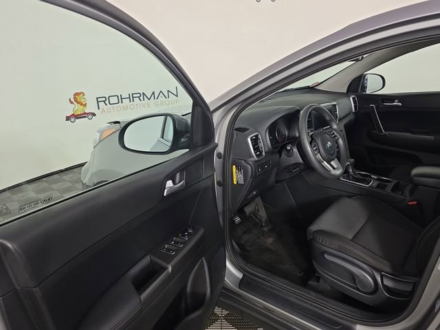 Used 2021 Kia Sportage LX image 18