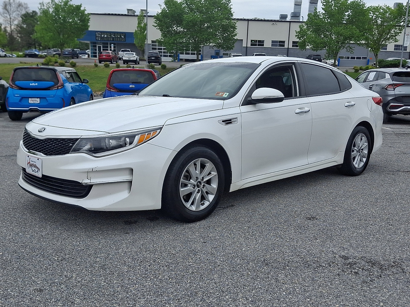 Used 2016 Kia Optima LX FWD image 3