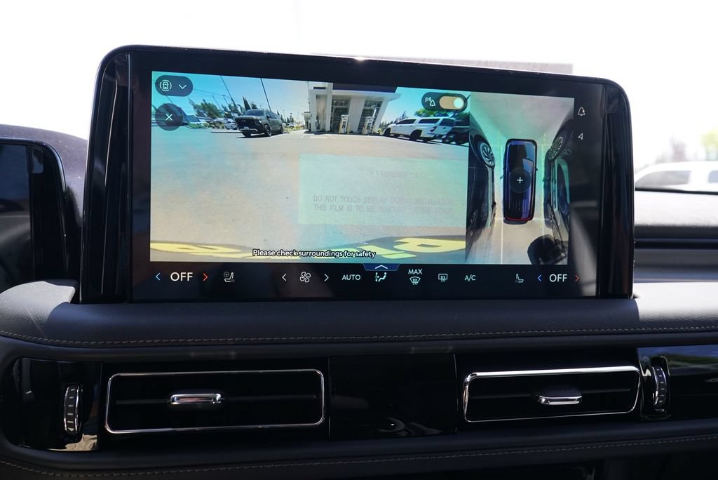 New 2026 Lincoln Aviator AWD image 18