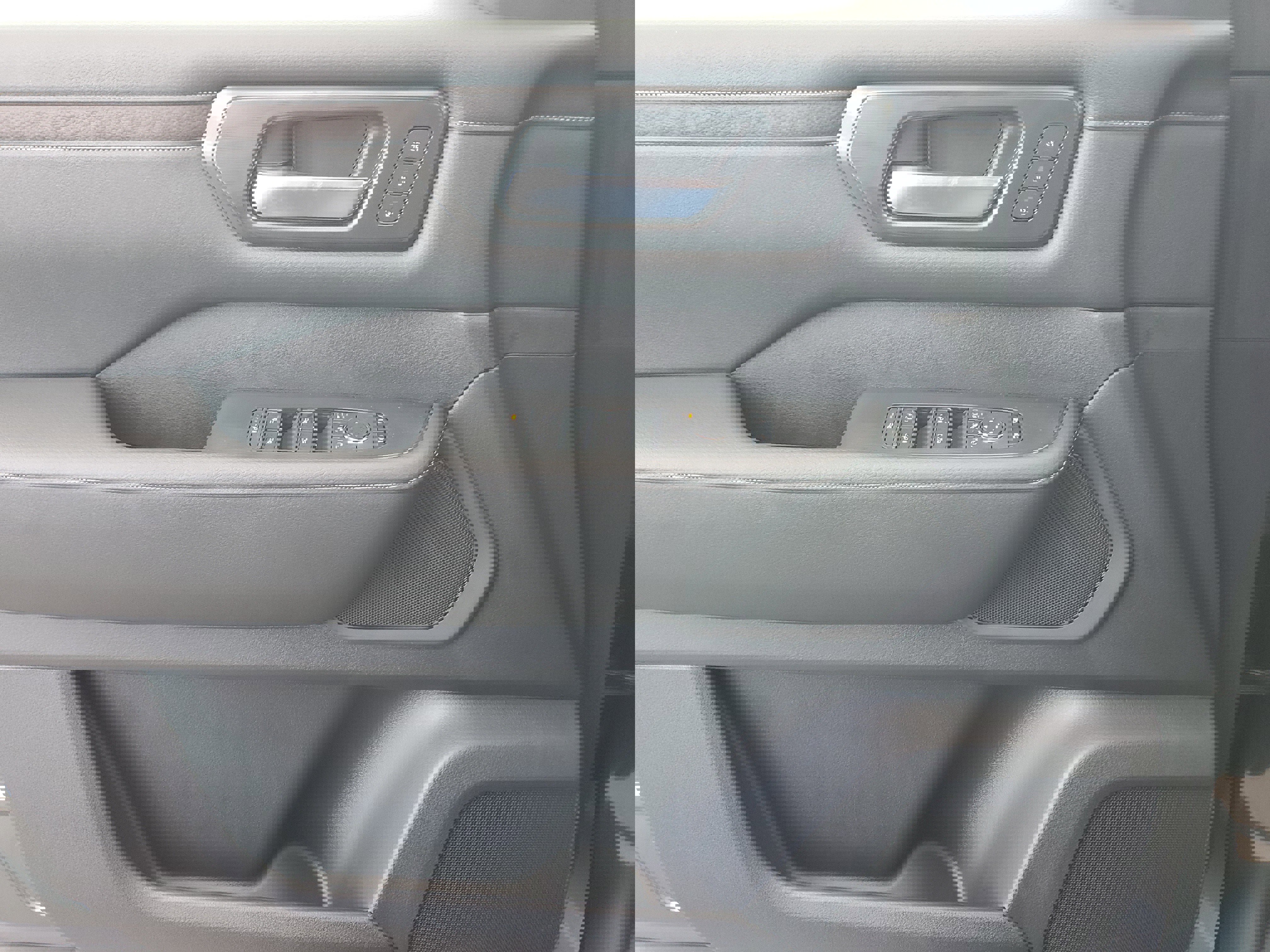 New 2025 Nissan Armada SL w/ Captain's Chari Seat Package image 18