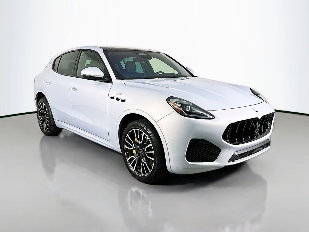 Used 2024 Maserati Grecale GT image 7