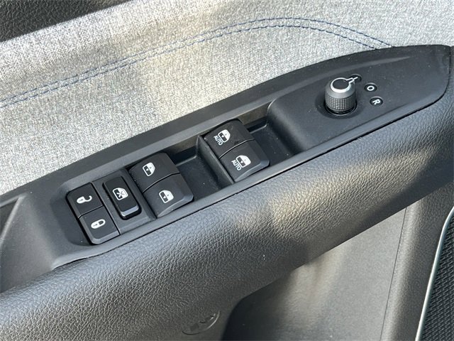 Certified 2024 Jeep Compass Latitude w/ Convenience Group image 16