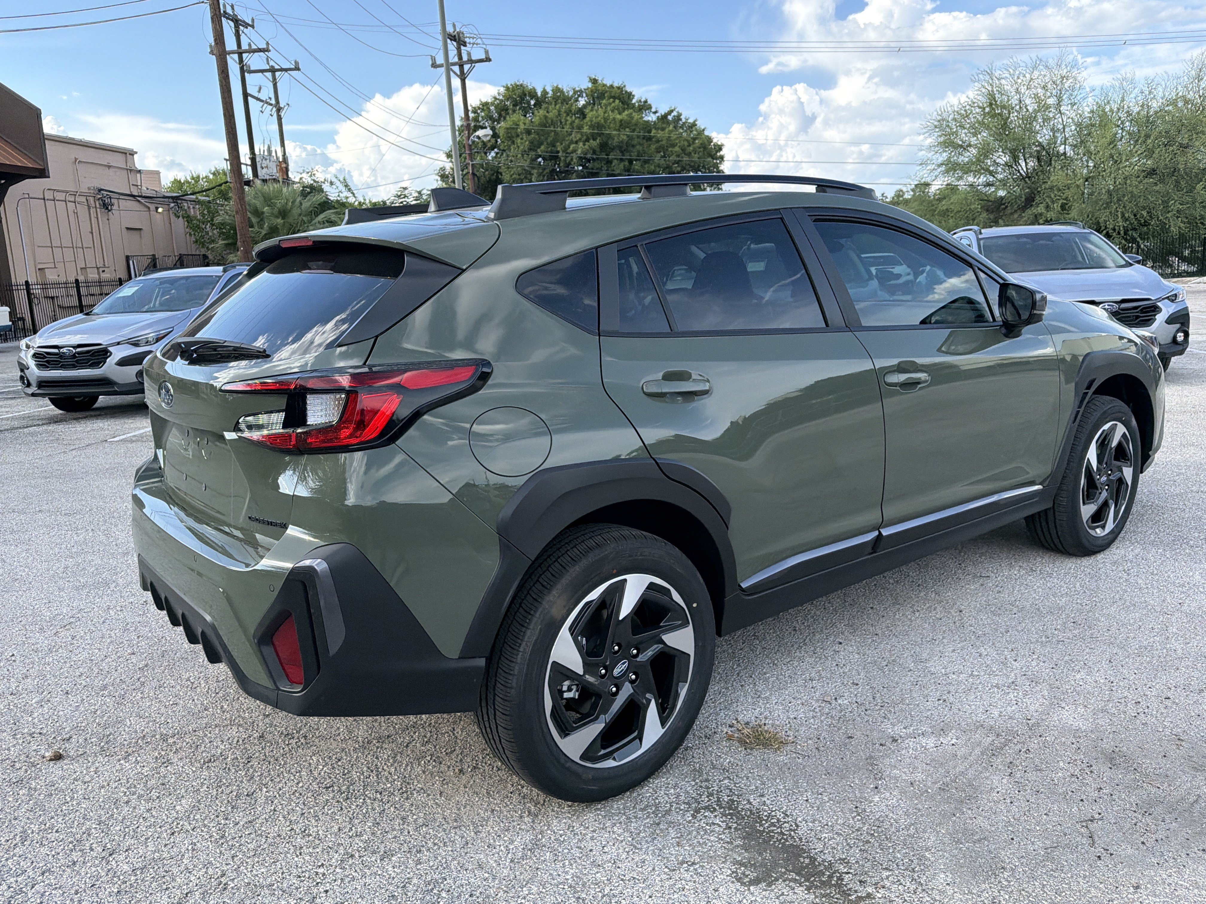 New 2026 Subaru Crosstrek 2.5i Limited w/ Crosstrek Mirror Package AWD/4WD image 3