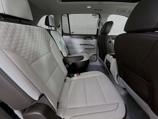 Used 2024 GMC Acadia Denali w/ Super Cruise Package image 30