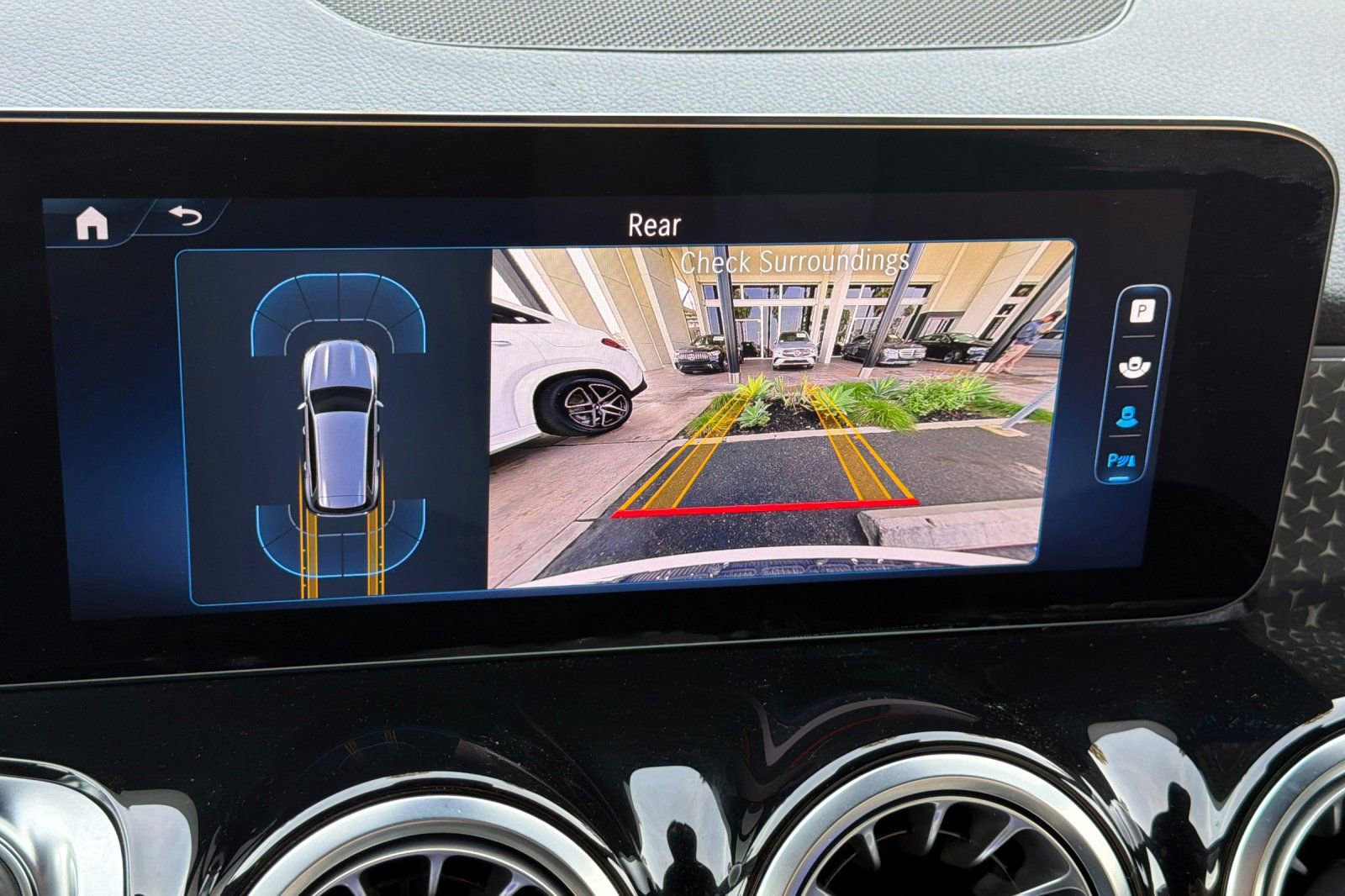 Certified 2025 Mercedes-Benz GLB 250 image 24