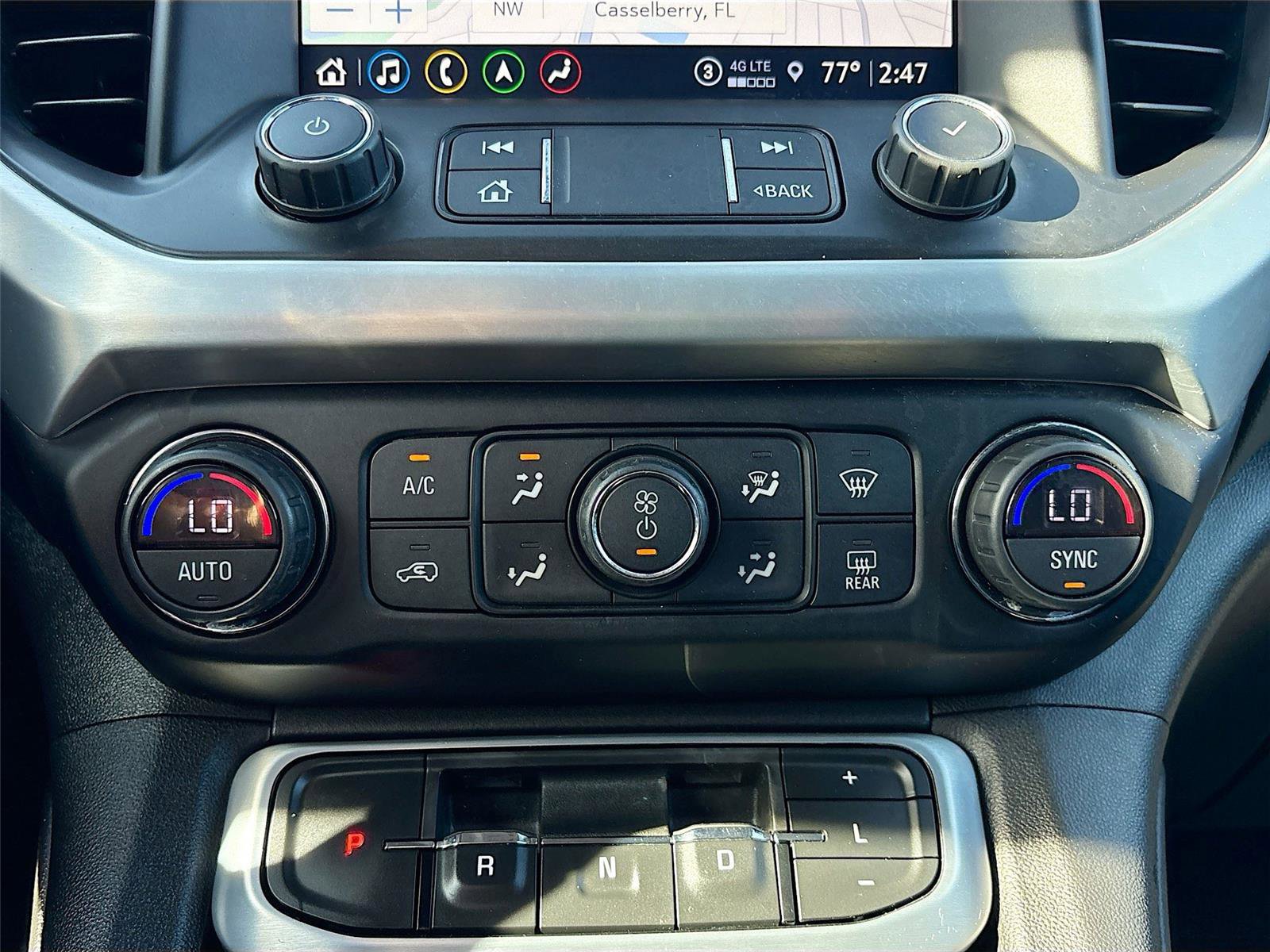 Used 2021 GMC Acadia SLT w/ Elevation Edition image 17