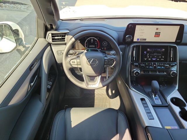 New 2026 Lexus LX 700h F Sport AWD/4WD image 10