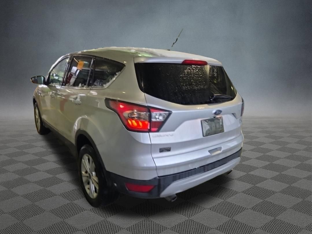 Used 2017 Ford Escape SE AWD/4WD image 4
