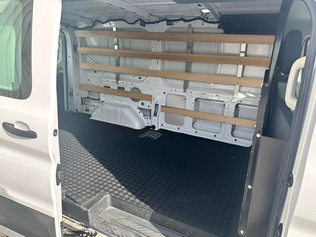 Used 2024 Ford Transit 250 Low Roof AWD w/ Exterior Upgrade Package image 9