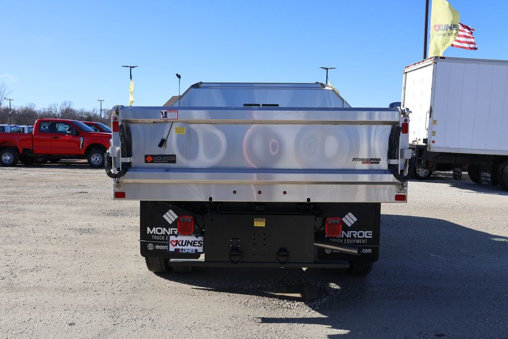 New 2024 Ford F550 4x4 Regular Cab Super Duty image 6