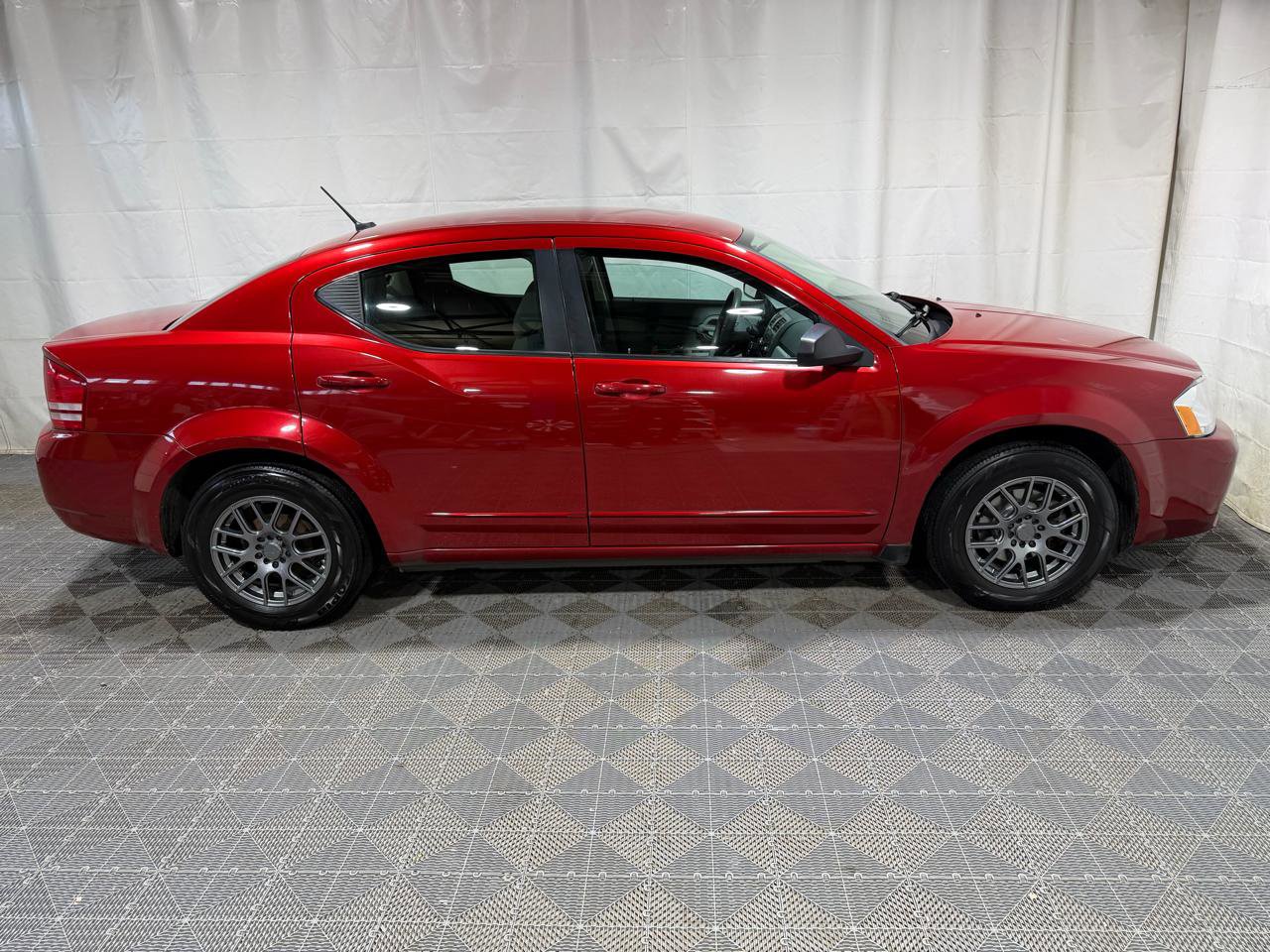 Used 2008 Dodge Avenger SE FWD image 10