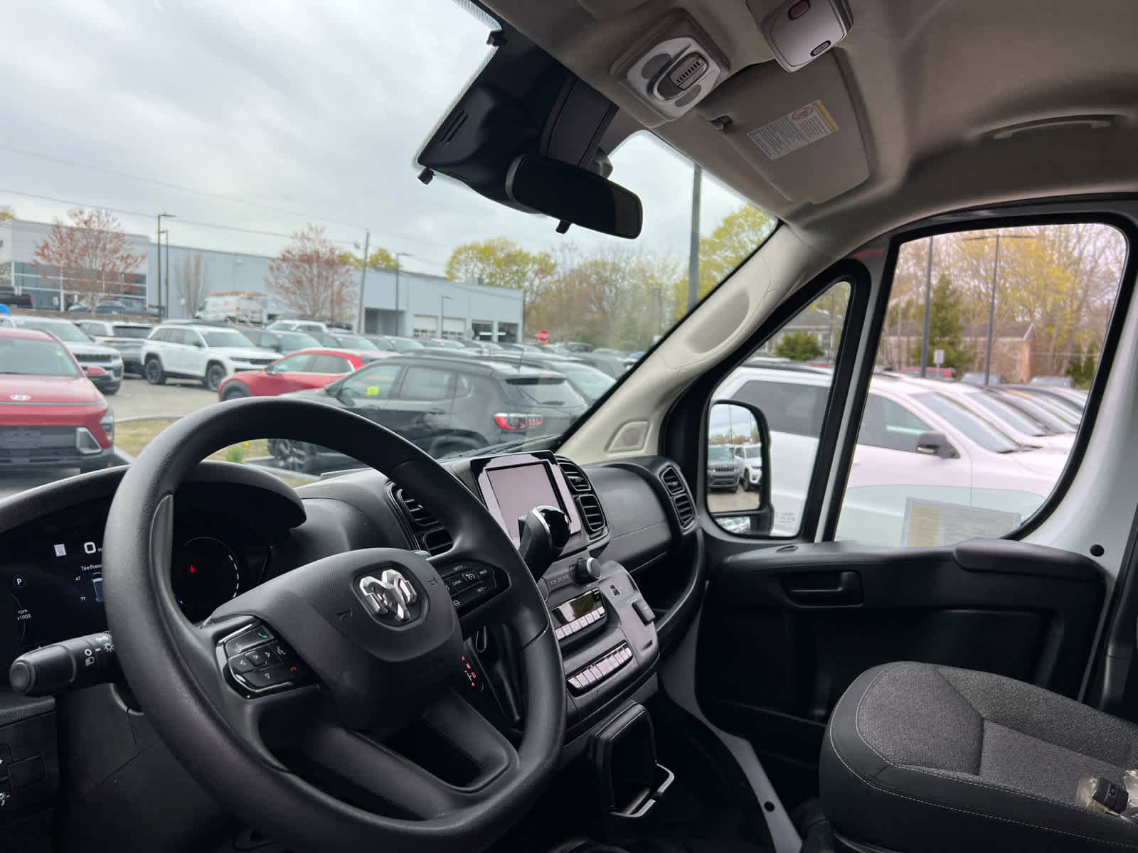 Used 2025 RAM ProMaster 2500 w/ U-Haul Equipment Group FWD image 14