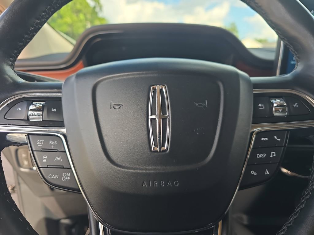 Used 2021 Lincoln Nautilus Reserve AWD/4WD image 23