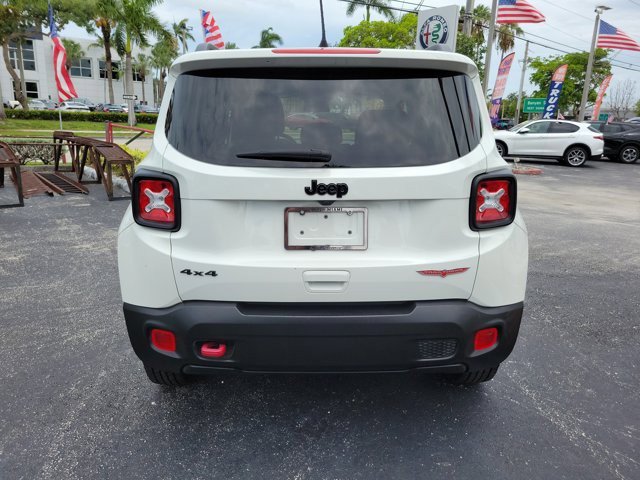 Used 2023 Jeep Renegade Trailhawk AWD/4WD image 6