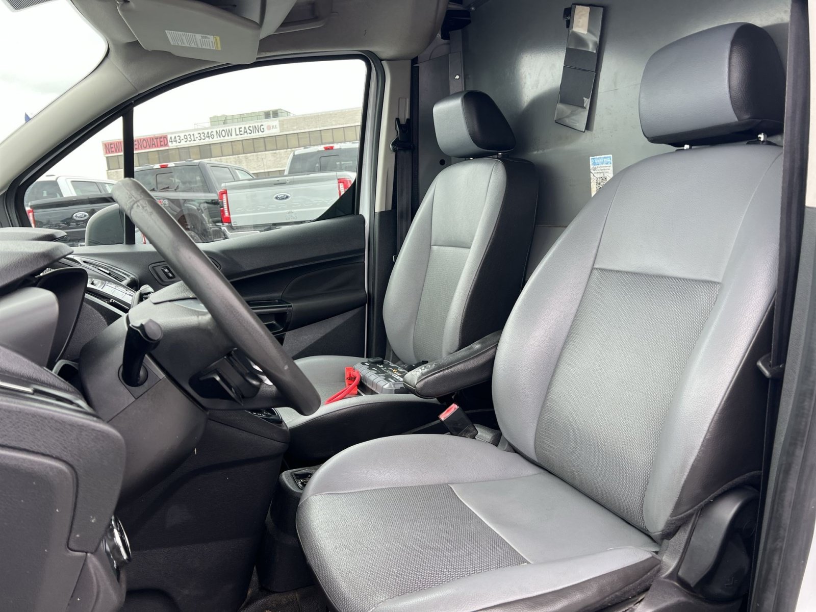 Used 2017 Ford Transit Connect XL FWD image 21