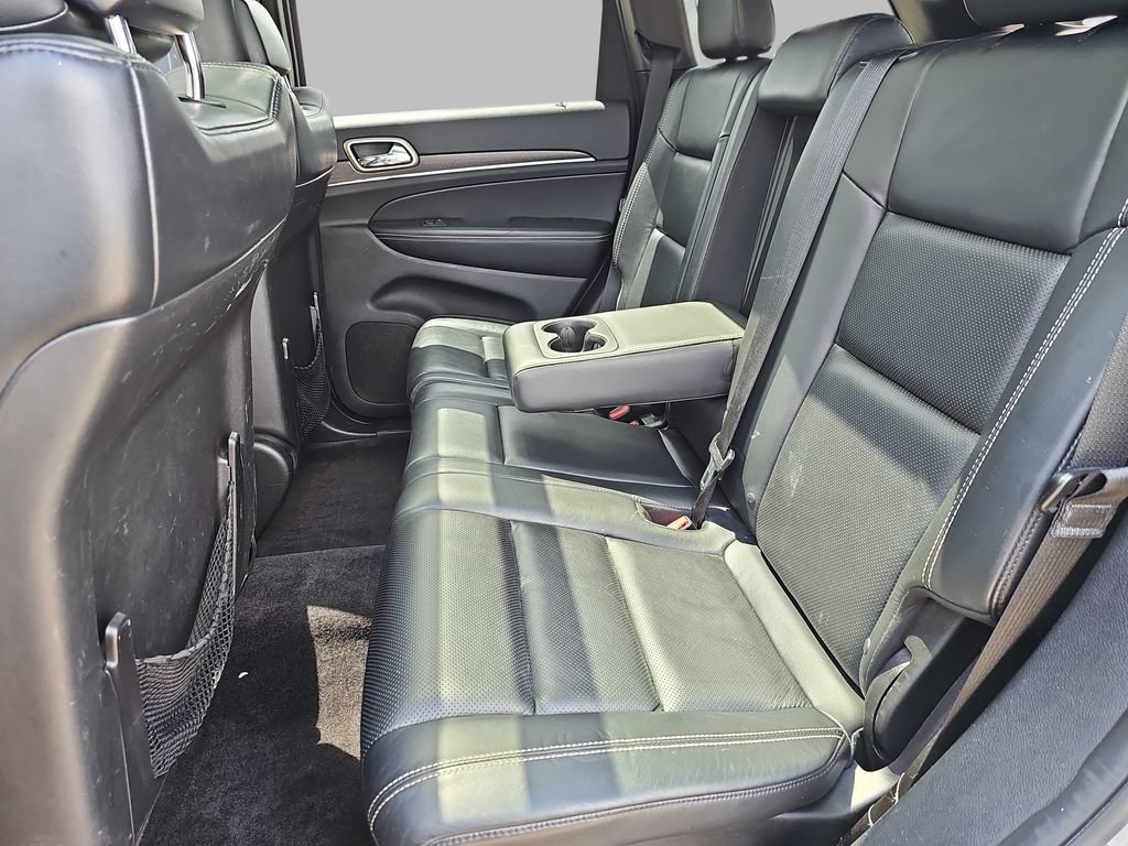 Used 2015 Jeep Grand Cherokee Limited w/ Luxury Group II AWD/4WD image 18