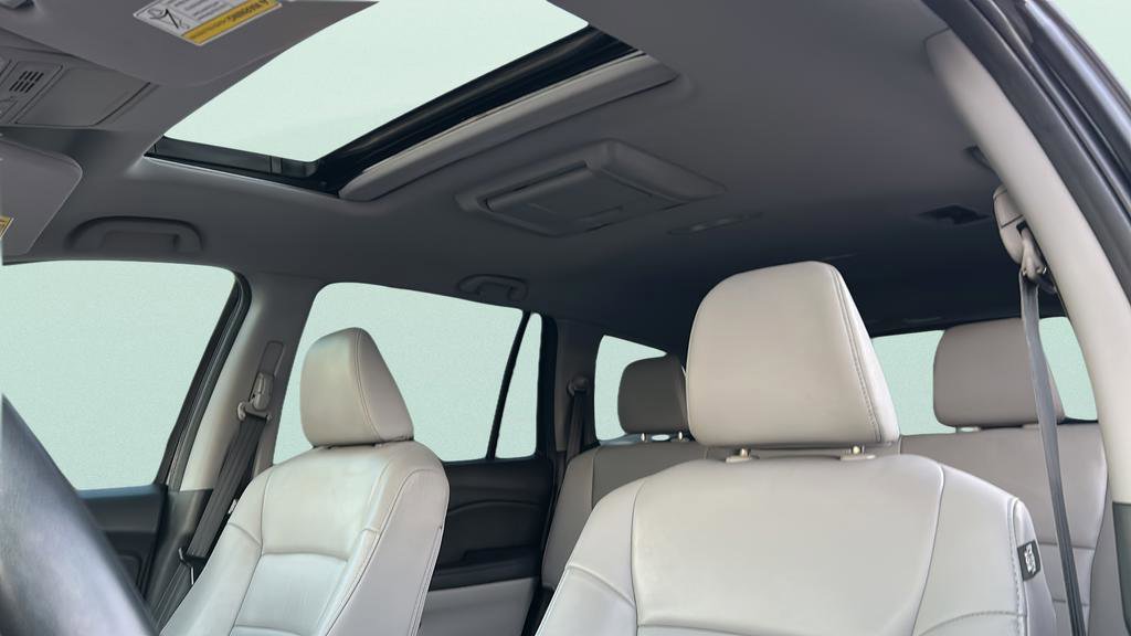 Used 2018 Honda Pilot Touring image 54