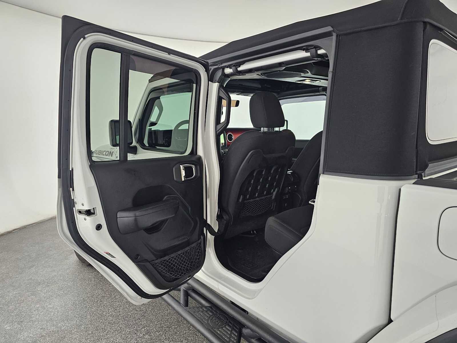 Used 2020 Jeep Gladiator Rubicon image 16