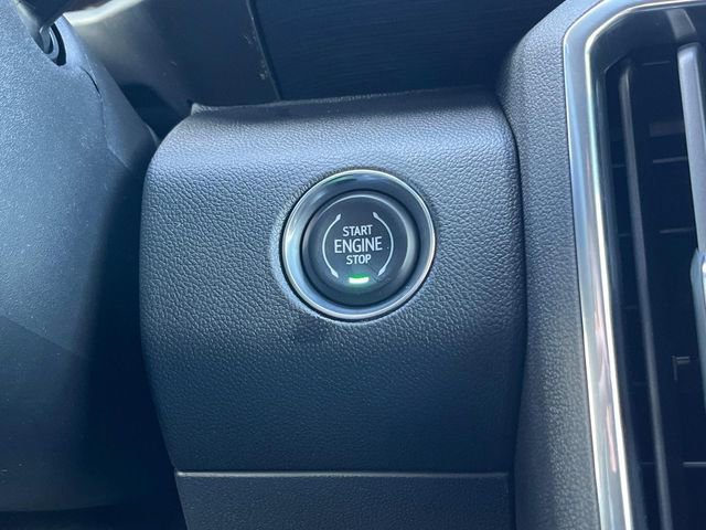 New 2026 GMC Acadia Elevation image 33