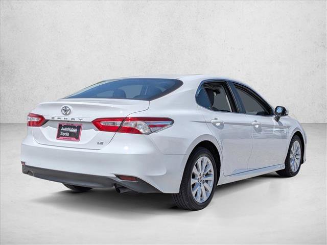Used 2018 Toyota Camry LE FWD image 5