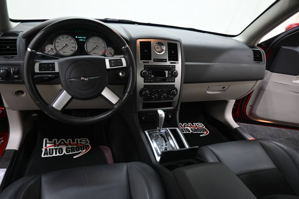 Used 2007 Chrysler 300 SRT8 RWD image 5