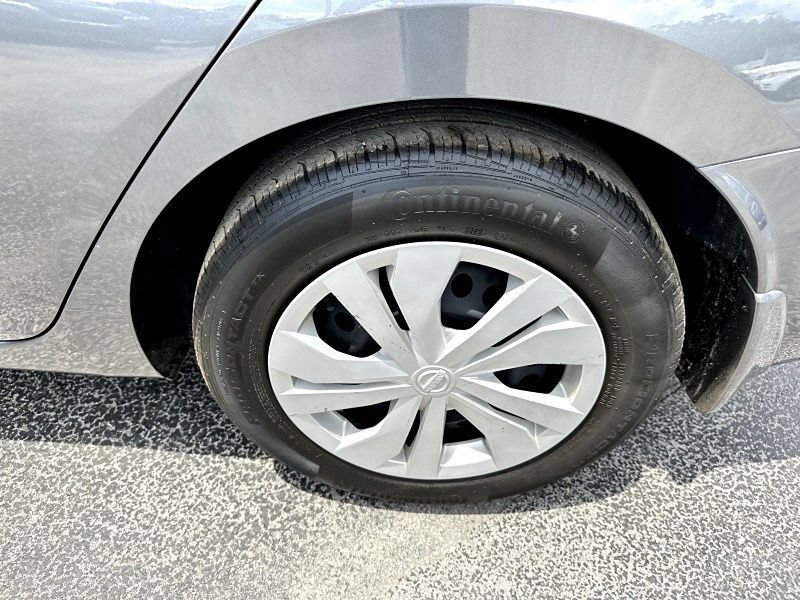 Used 2024 Nissan Versa S w/ Trunk Package FWD image 29