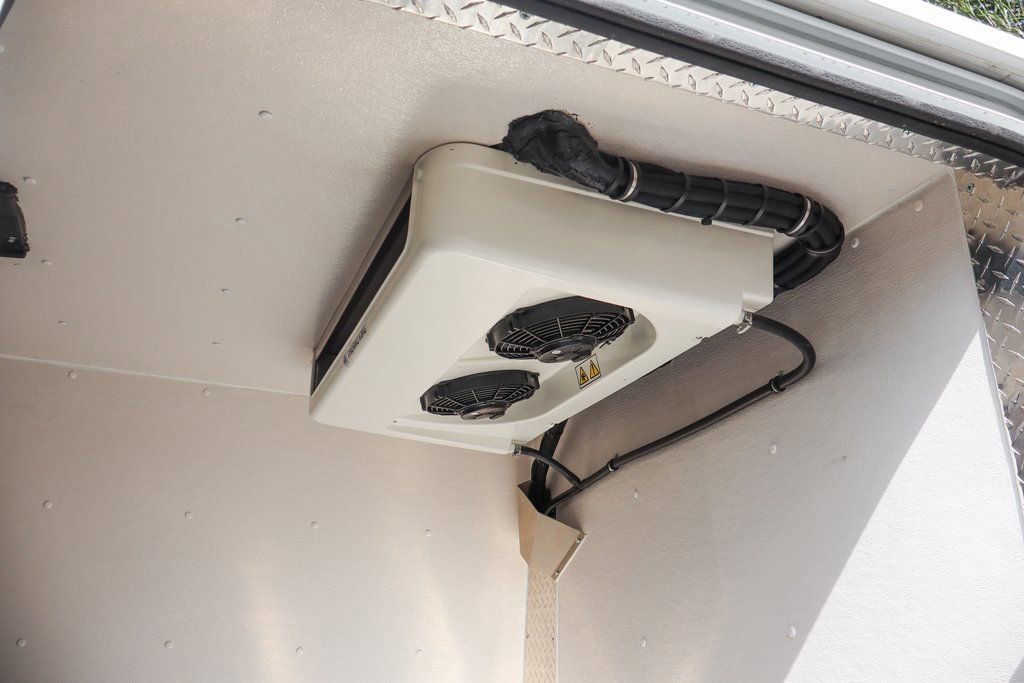 Used 2025 RAM ProMaster 3500 w/ Convenience Group image 12