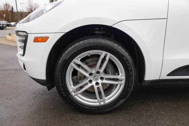Used 2018 Porsche Macan AWD/4WD image 18