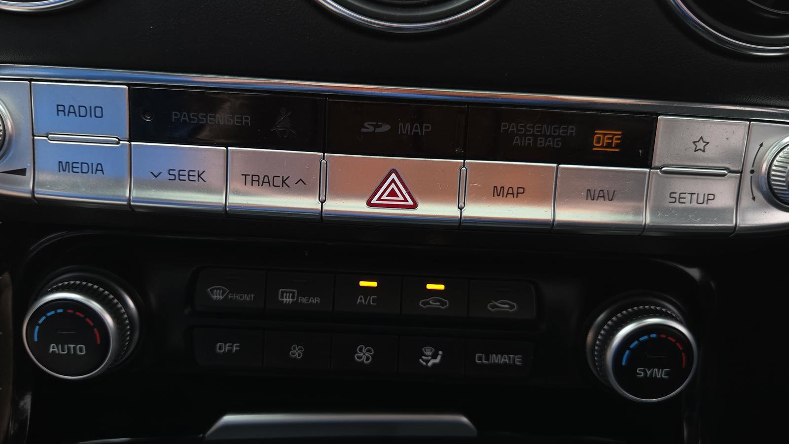 Used 2019 Kia Stinger Premium image 22