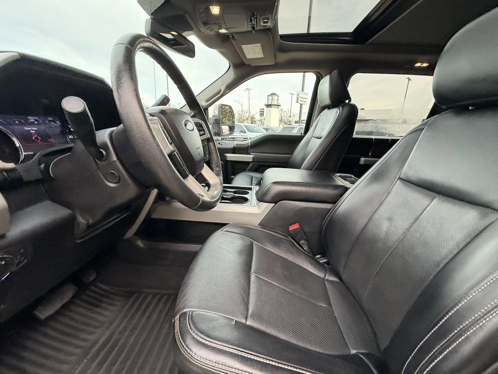 Used 2021 Ford F250 Lariat w/ Lariat Ultimate Package image 4