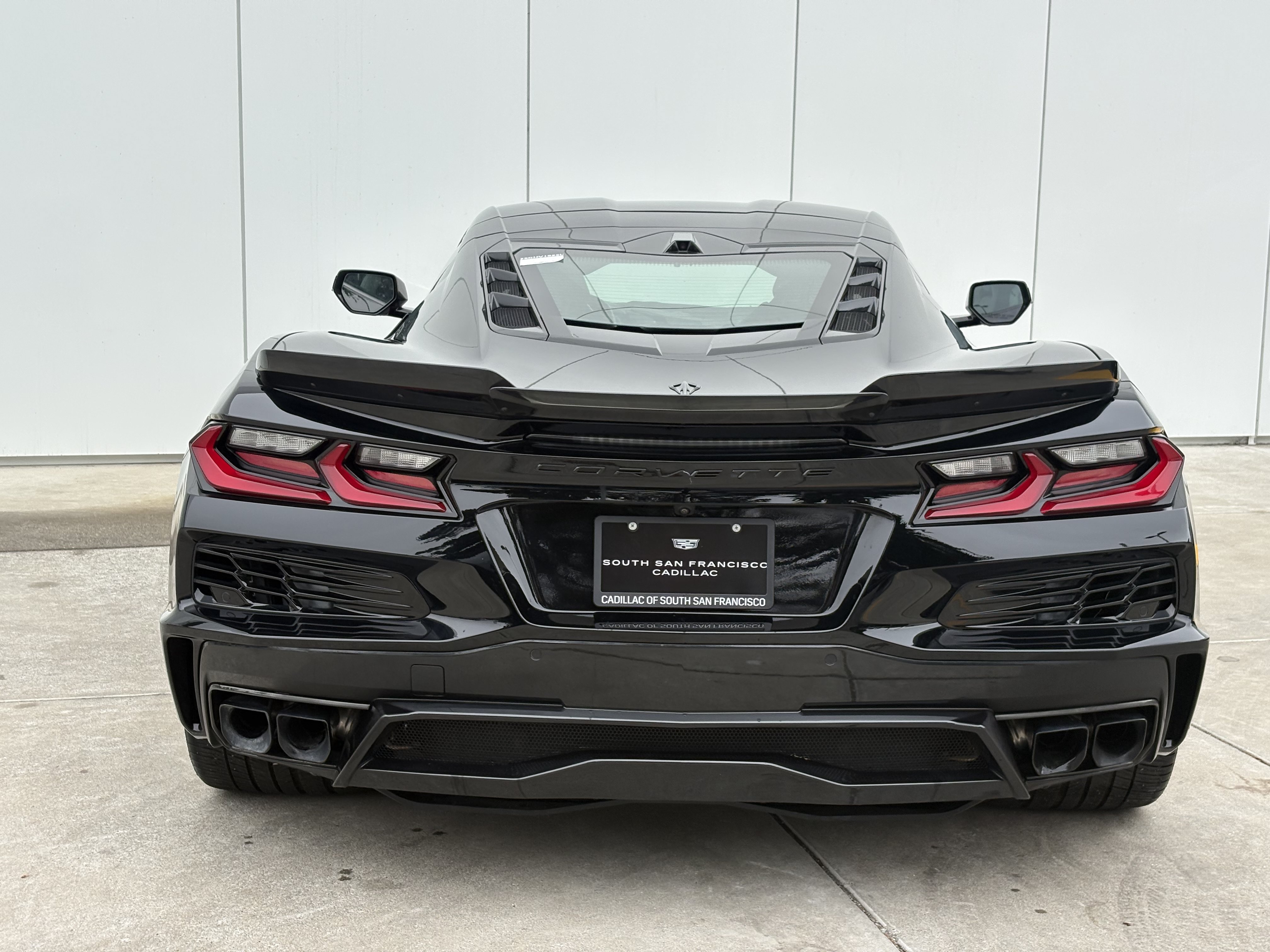 Used 2025 Chevrolet Corvette E-Ray w/ Stealth Interior Trim Package AWD/4WD image 8