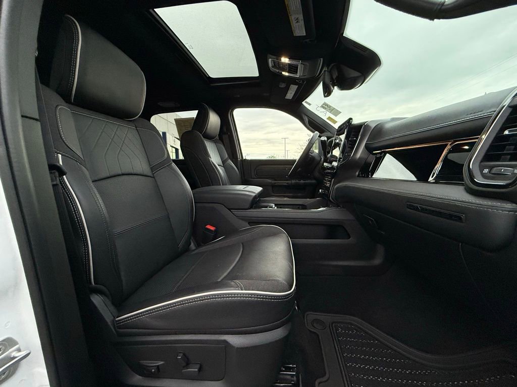 Used 2026 RAM 3500 Limited image 29