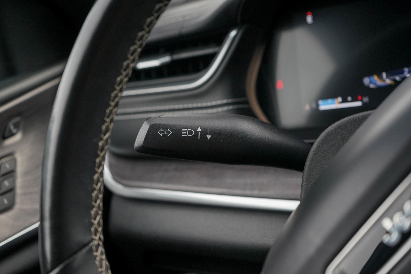 Used 2022 Jeep Grand Cherokee L Overland w/ Luxury Tech Group IV image 21