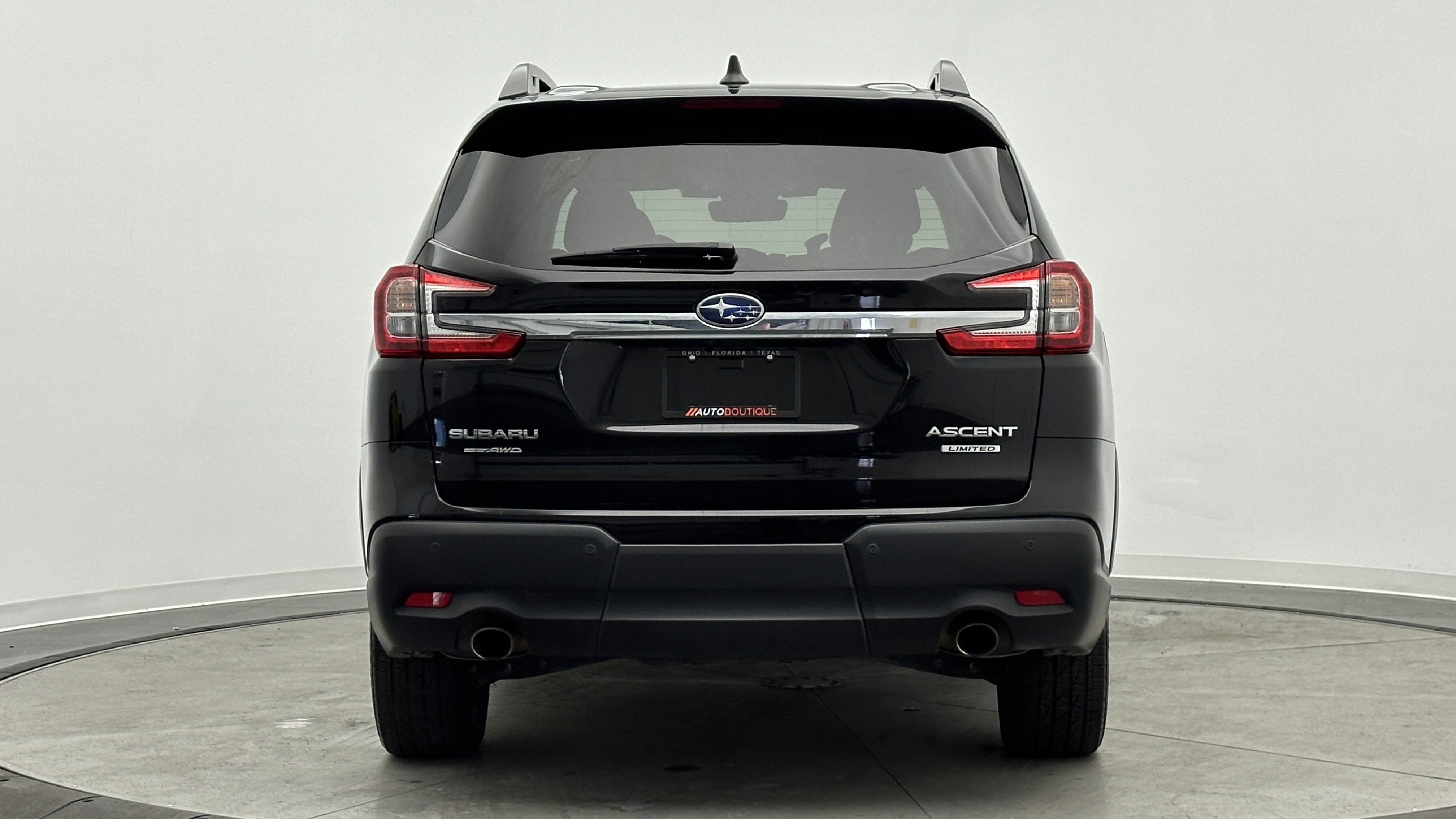 Used 2023 Subaru Ascent Limited image 6